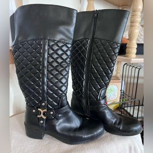 Size 6 wide Womens Wide Calf Tall Riding Boots Size 6 wide. See description.